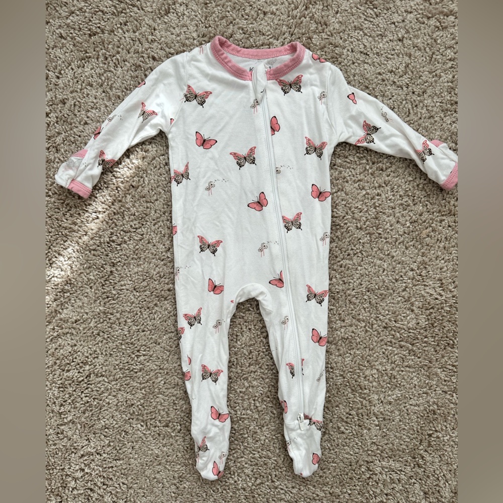 Butterfly Kyte baby footie 0-3 months